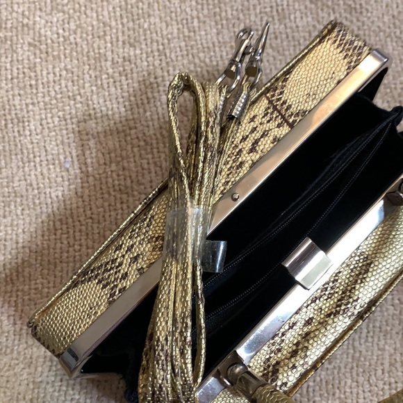 Python print vintage style hard shell sm. handbag. - Picture 9 of 12